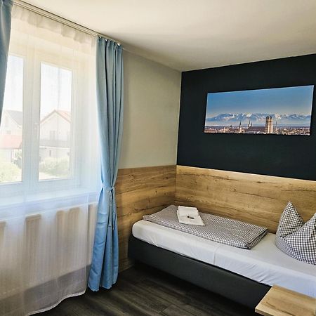 Novitel Pension Pliening - Muenchen Messe Bagian luar foto