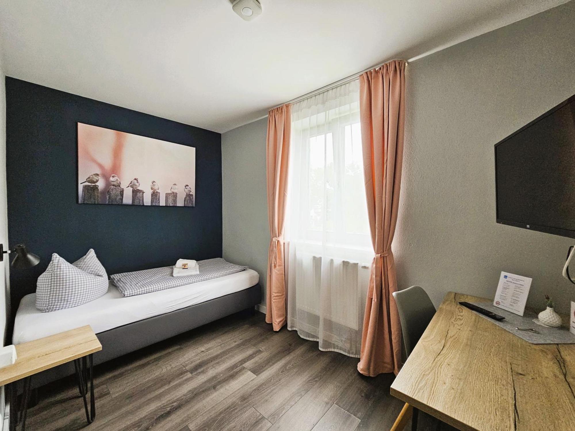 Novitel Pension Pliening - Muenchen Messe Bagian luar foto
