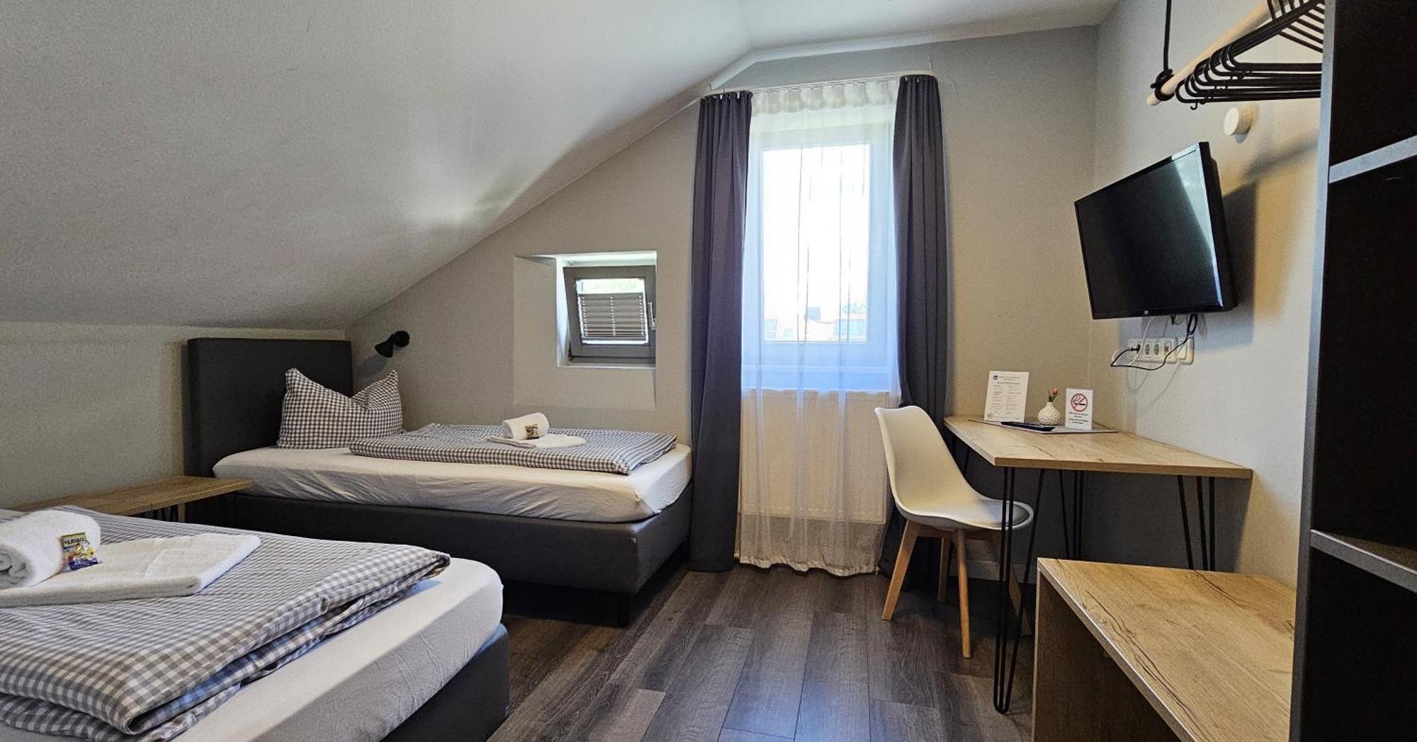 Novitel Pension Pliening - Muenchen Messe Bagian luar foto